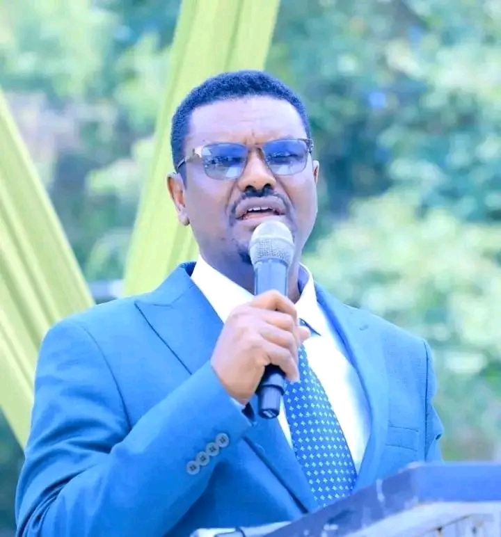 በተለያዩ የኢንቨስትመንት ዘርፎች ላይ ለሚሳተፉ የግል ባለሀብቶች የክልሉ መንግሥት አስፈላጊውን ድጋፍ እንደሚያደርግ በብልፅግና ፓርቲ የሲዳማ ክልል ቅርንጫፍ ፅ/ቤት ሀላፊ አቶ አብርሃም ማርሻሎ ገለፁ።