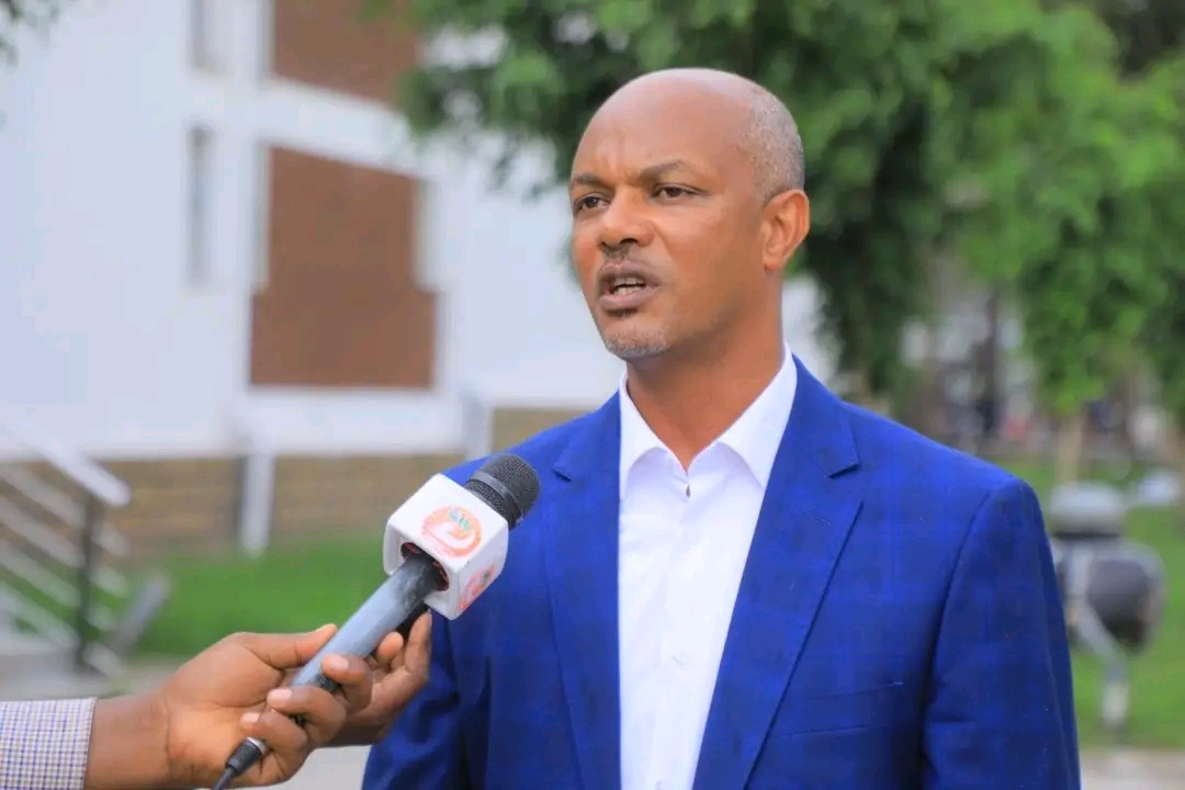 በሀዋሳ ከተማ አስተዳደር ቱላ ክፍለ ከተማ ጨፌ ኮቴ ጃዌሳ እና ዳቶ ጨፌ ቀበሌ ዲኤምሲ አካባቢ የመንገድ ከፈታና ሌሎች የልማት ሥራዎችን ለማከናወን ለ731 ለልማት ተነሺዎች ምትክ ቦታ በማዘጋጀት የምክክር መድረክ ተካሂዷል።